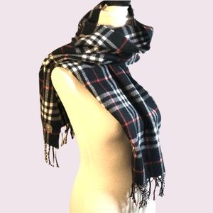 Black & White Wool Plaid 60” long Scarf, EUC, fringe
